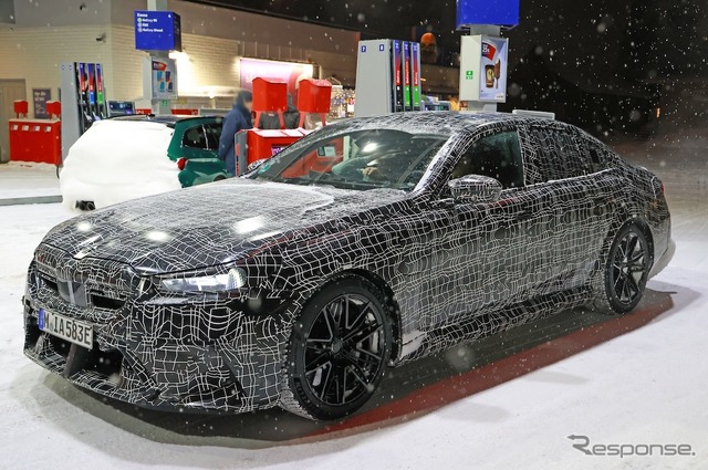 BMW M5セダン 新型プロトタイプ(スクープ写真)