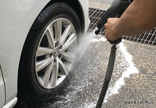 ホイール汚れ洗浄に『Adam’s Wheel & Tire Cleaner』を使ってみた…編集部レビュー