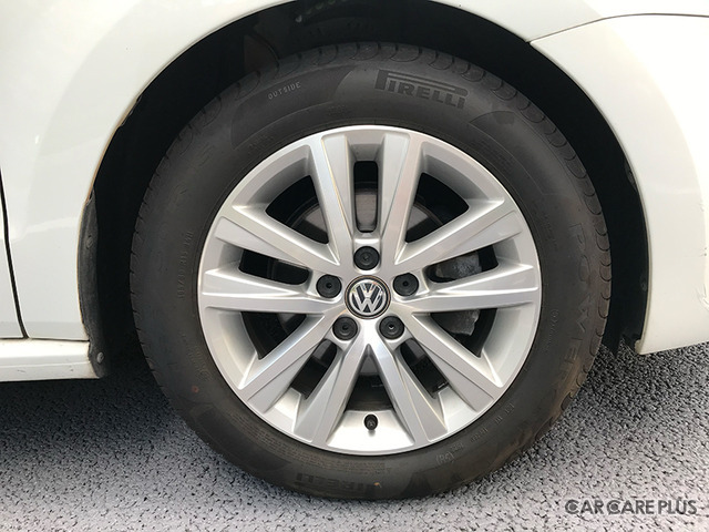 ホイール汚れ洗浄に『Adam’s Wheel & Tire Cleaner』を使ってみた…編集部レビュー