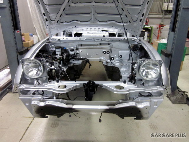 マツダ 初代ロードスター 限りなく「新車」に近づけるレストア術で “人馬一体” の走りを取り戻す…CLASSIC MAZDA