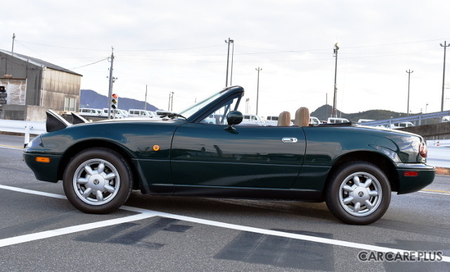 マツダ 初代ロードスター 限りなく「新車」に近づけるレストア術で “人馬一体” の走りを取り戻す…CLASSIC MAZDA