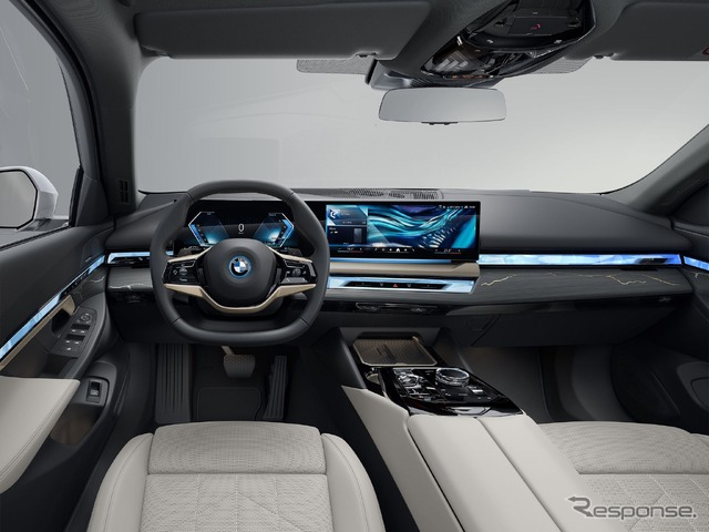 BMW 5シリーズ・ツーリング 新型のPHEV「530e」