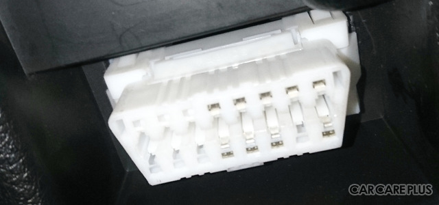 OBD2コネクター