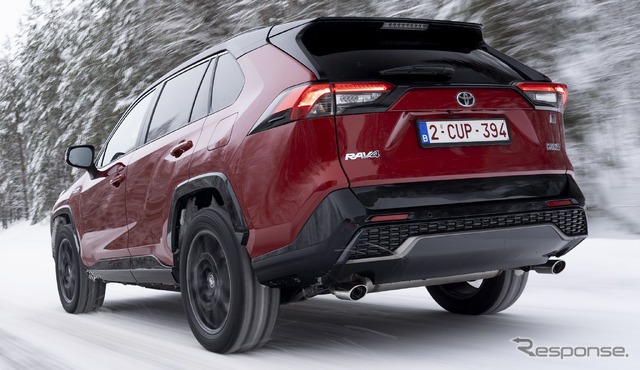 トヨタ RAV4 プラグインハイブリッド の「GRスポーツ」（欧州仕様）