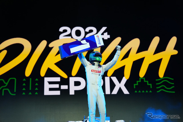 ジェイク・デニス(シーズン10 第2戦優勝時)