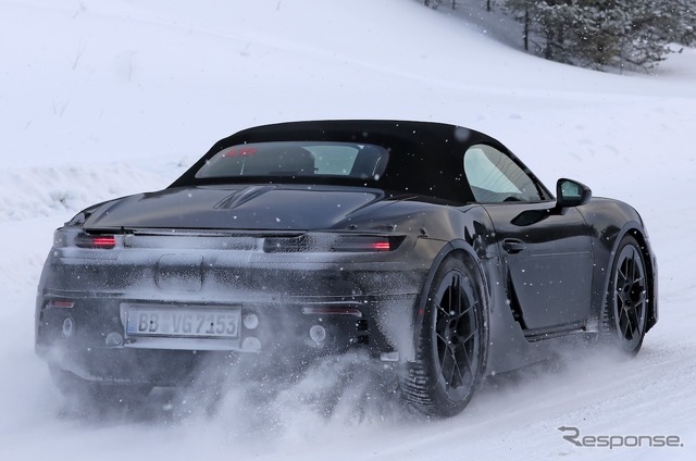 ポルシェ 718ボクスター EV プロトタイプ(スクープ写真)