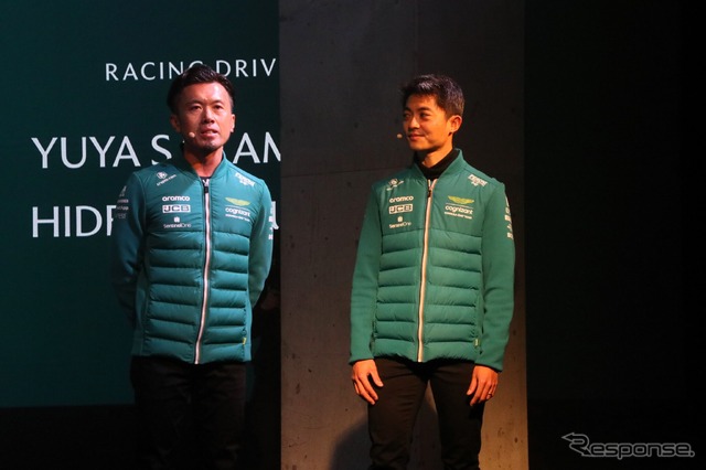 坂本祐也選手(左)と安岡秀徒選手(右)