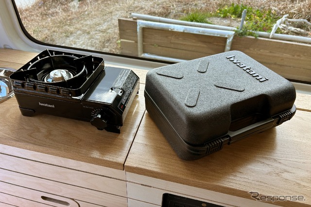 イワタニ製カセットコンロ付
