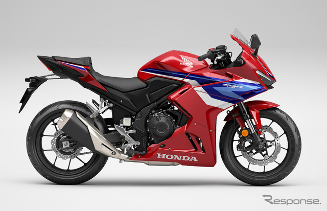 ホンダ CBR400R（グランプリレッド）