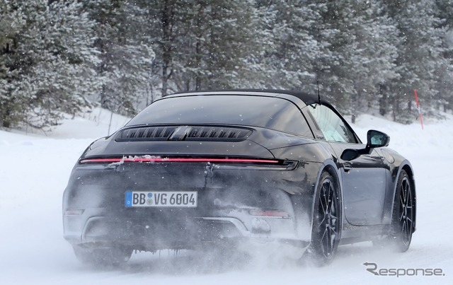 ポルシェ 911タルガ 改良新型プロトタイプ(スクープ写真)