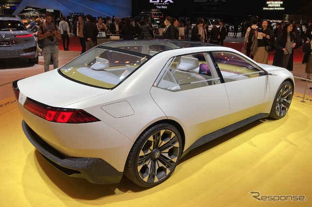 BMW ヴィジョン・ノイエ・クラッセ(ジャパンモビリティショー2023)