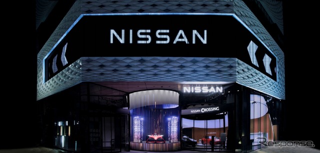 NISSAN CROSSING