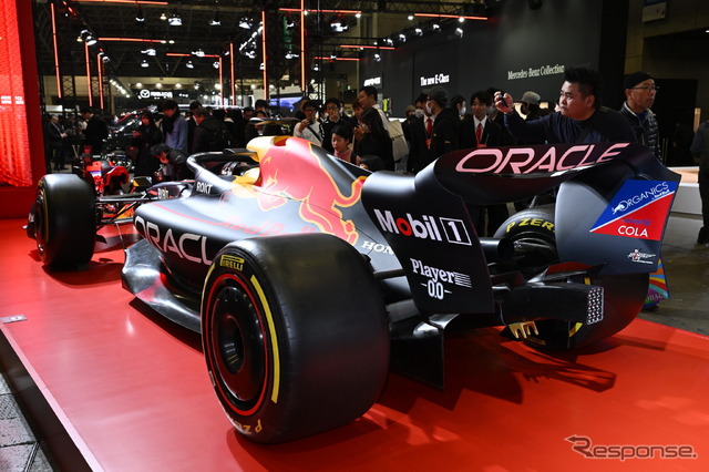 レッドブル・レーシング RB19 ショーカー 2023 カラーVer