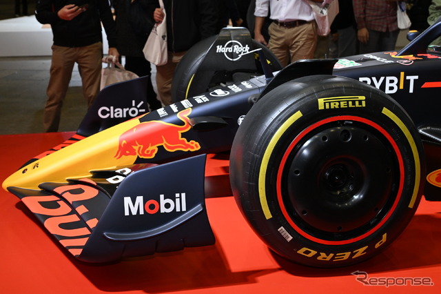 レッドブル・レーシング RB19 ショーカー 2023 カラーVer