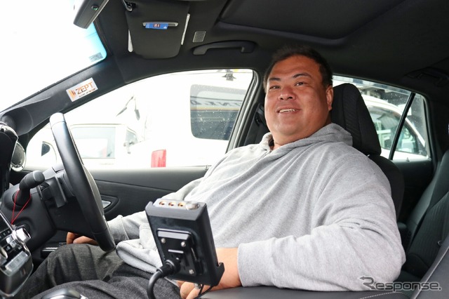 女性アーティストを車内で楽しむのが好きだという宍戸さん。コクピットではAピラーのデザインがお気に入りだ。