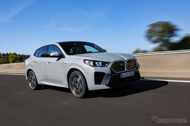 BMW iX2 の「xDrive30」