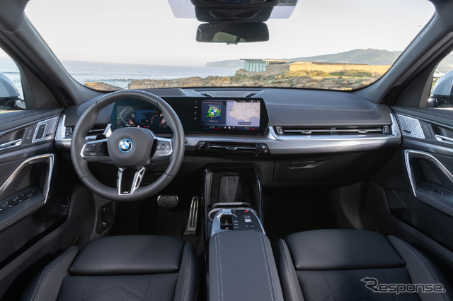 BMW iX2 の「xDrive30」