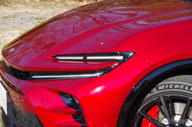 トヨタ クラウンスポーツ RS(PHEV)