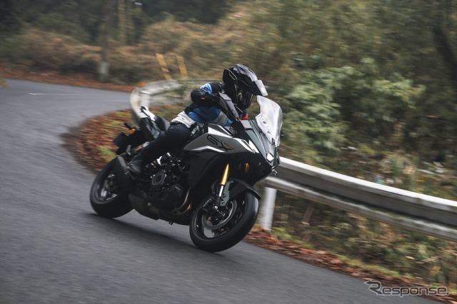 スズキ GSX-S1000GX