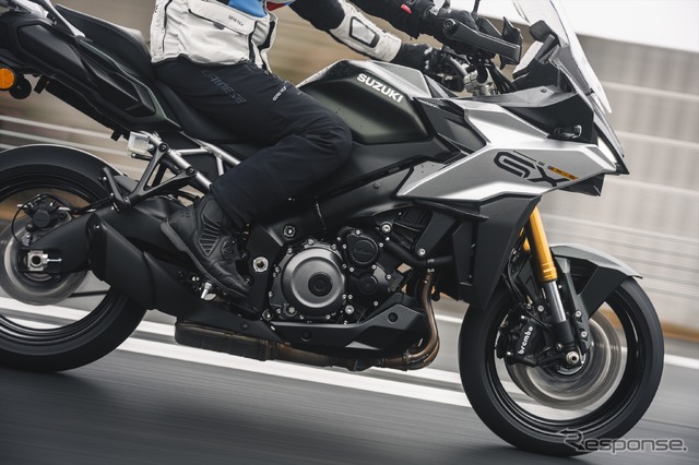 スズキ GSX-S1000GX
