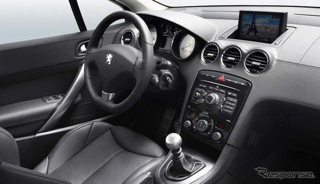 プジョー 308CC…英国で順調な滑り出し