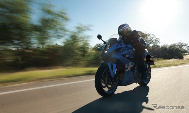 スズキ GSX-8R