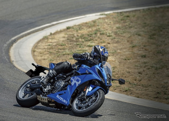 スズキ GSX-8R