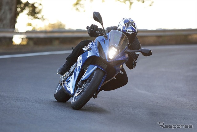 スズキ GSX-8R