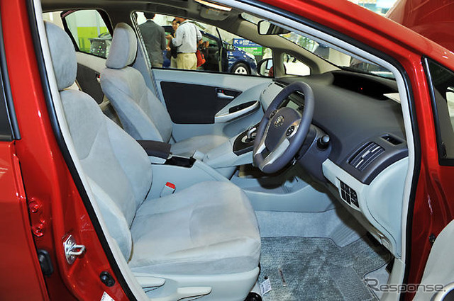 【トヨタ プリウス 新型発表】あいおい損保、車両保険を15%割引