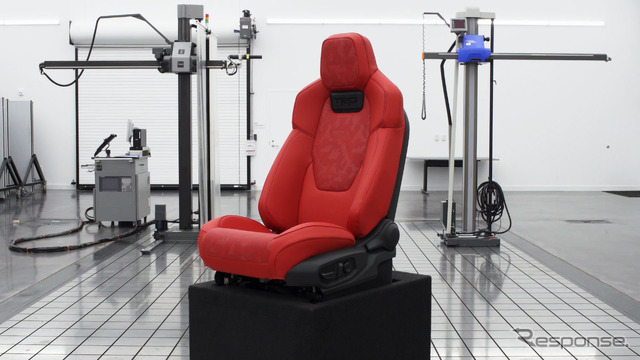 新型トヨタ・タコマの「TRDプロ」に初めて搭載される「キネティックシートクッション」