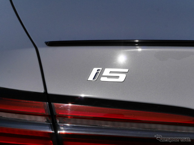 BMW i5 M60