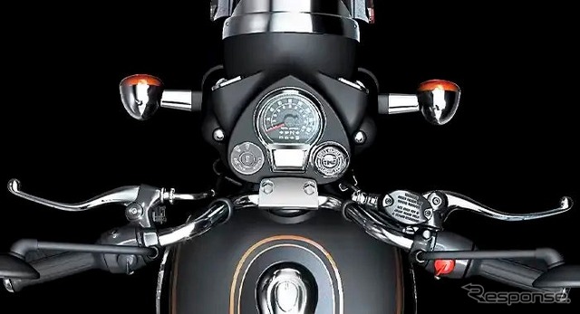 ロイヤルエンフィールド ブリット350 デジタル・アナログメーター
