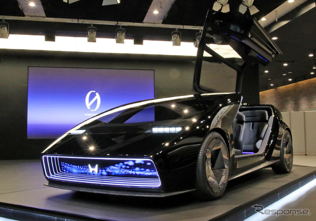 Honda 0 サルーン