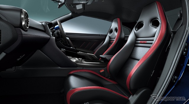 GT-R Black edition 内装色ブラック