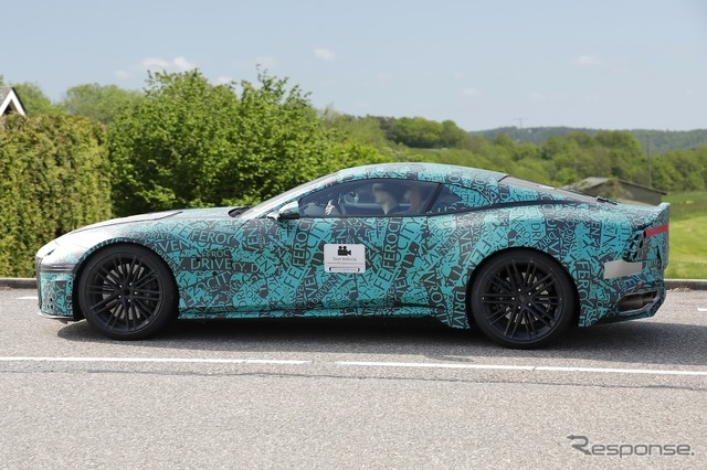 アストンマーティン DBS 後継 V12スーパーカーのプロトタイプ(スクープ写真)