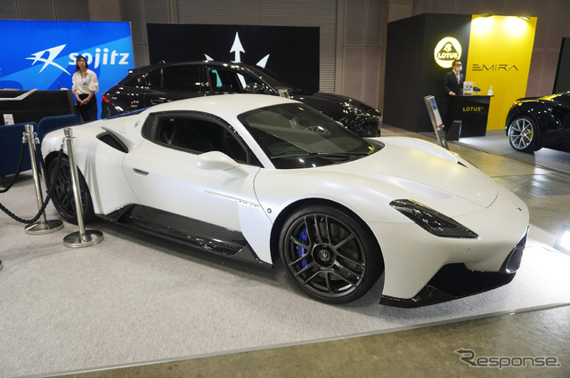 ジャパンインターナショナルボートショー2023:マセラティ MC20