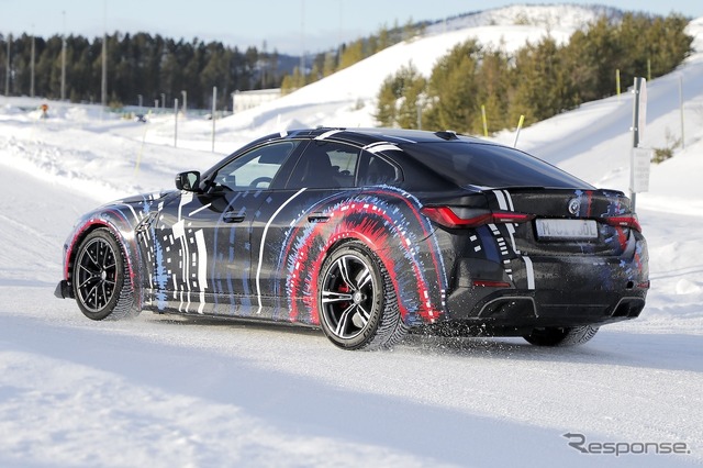 4つのモーターを搭載したBMWの超高性能EVのプロトタイプ(スクープ写真)