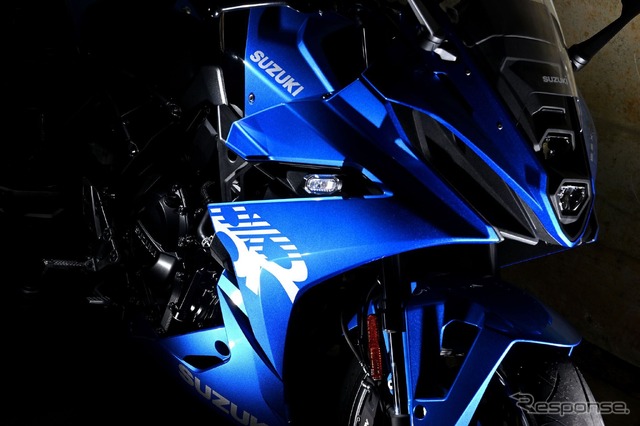 スズキ GSX-8R