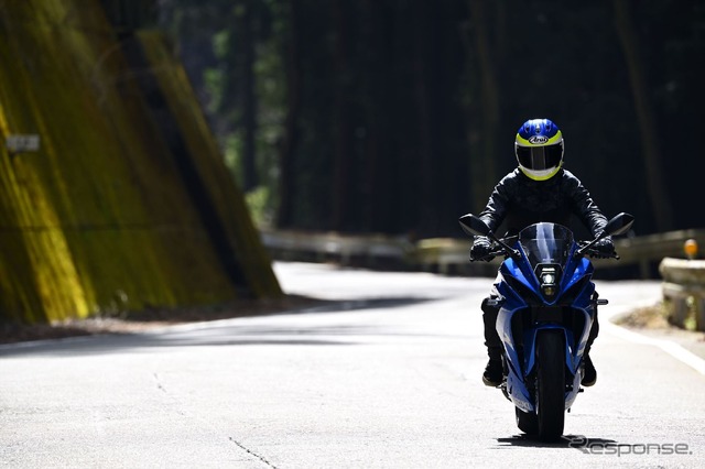 スズキ GSX-8R