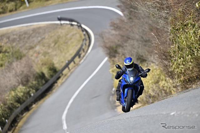 スズキ GSX-8R