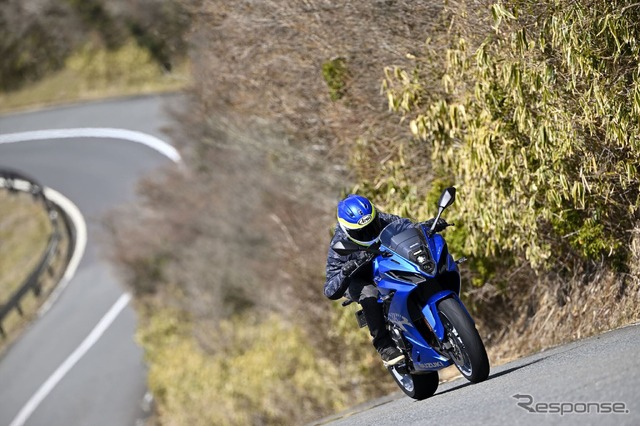 スズキ GSX-8R