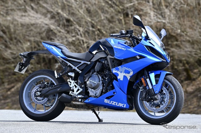 スズキ GSX-8R