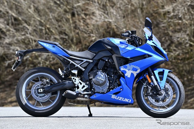 スズキ GSX-8R