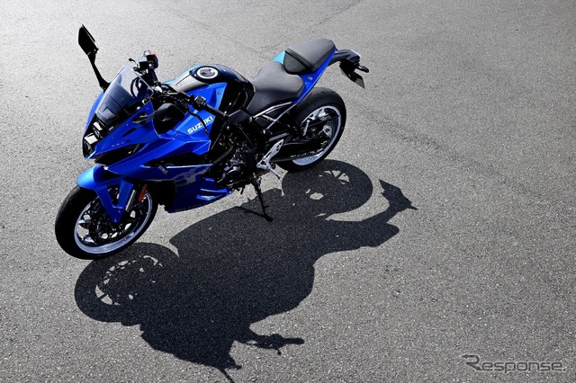 スズキ GSX-8R