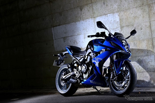 スズキ GSX-8R