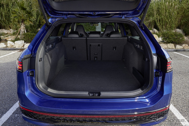 VW パサート 新型のPHEV