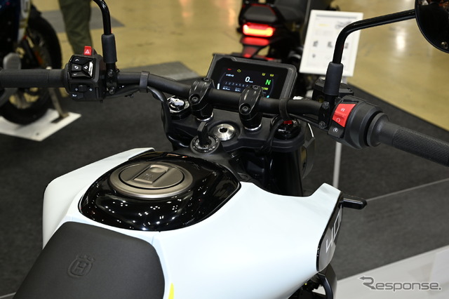 ハスクバーナ ヴィットピレン401(東京モーターサイクルショー2024)