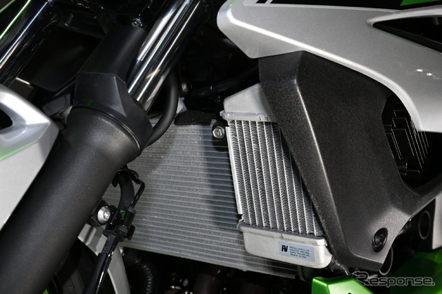 カワサキ Z7 Hybrid(東京モーターサイクルショー2024)