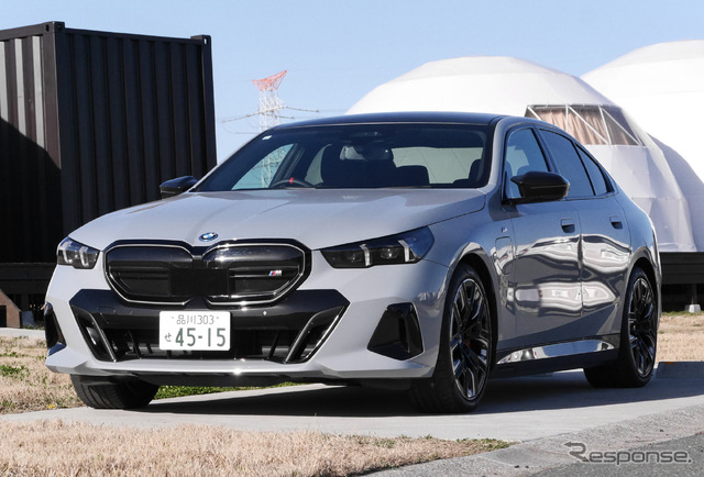 BMW i5 M60