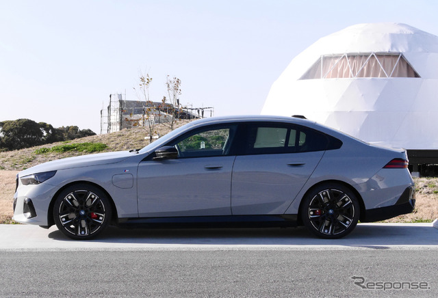 BMW i5 M60